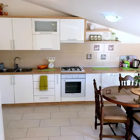 Apartment Rujo Palit