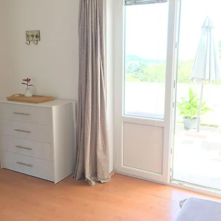 Apartman Rujo Palit